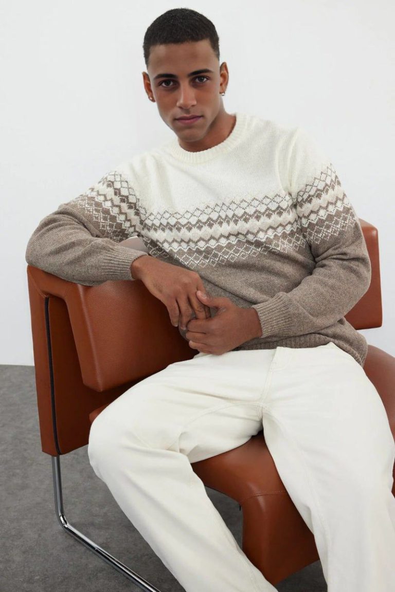 Crew Neck Fairisle Knit Jumper Christmas jumper from Boohoo